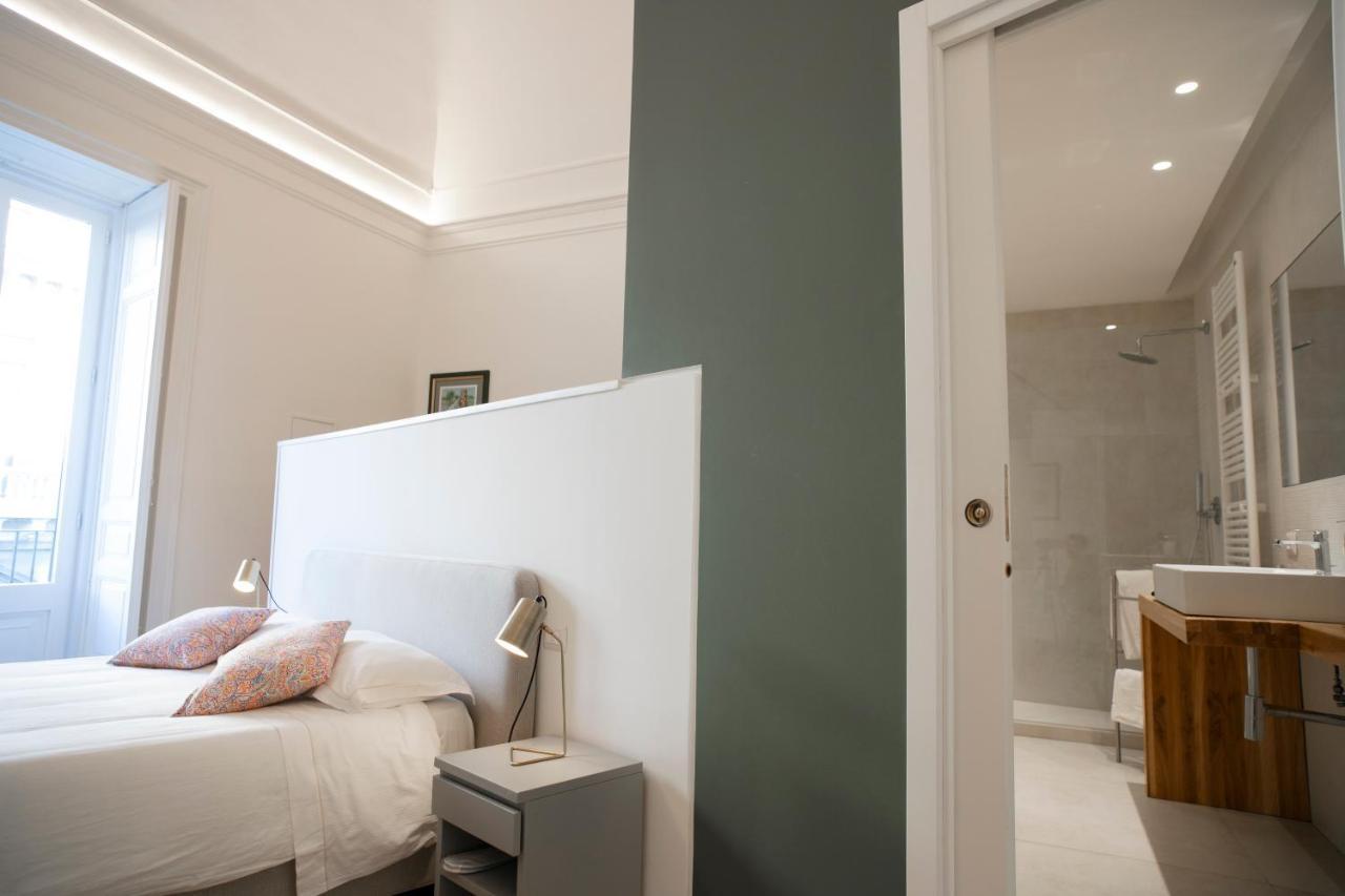 Teatro Suites Rooms คาตาเนีย ภายนอก รูปภาพ