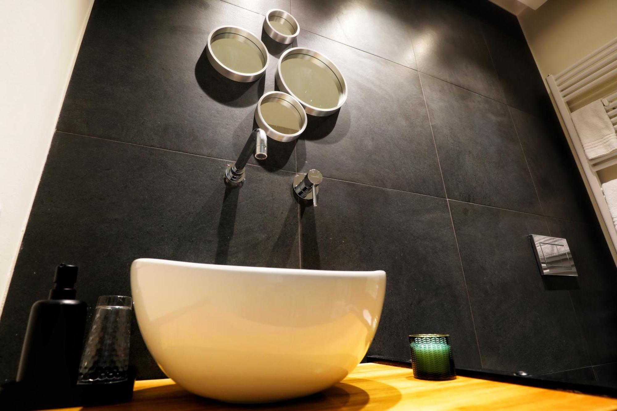 Teatro Suites Rooms คาตาเนีย ภายนอก รูปภาพ
