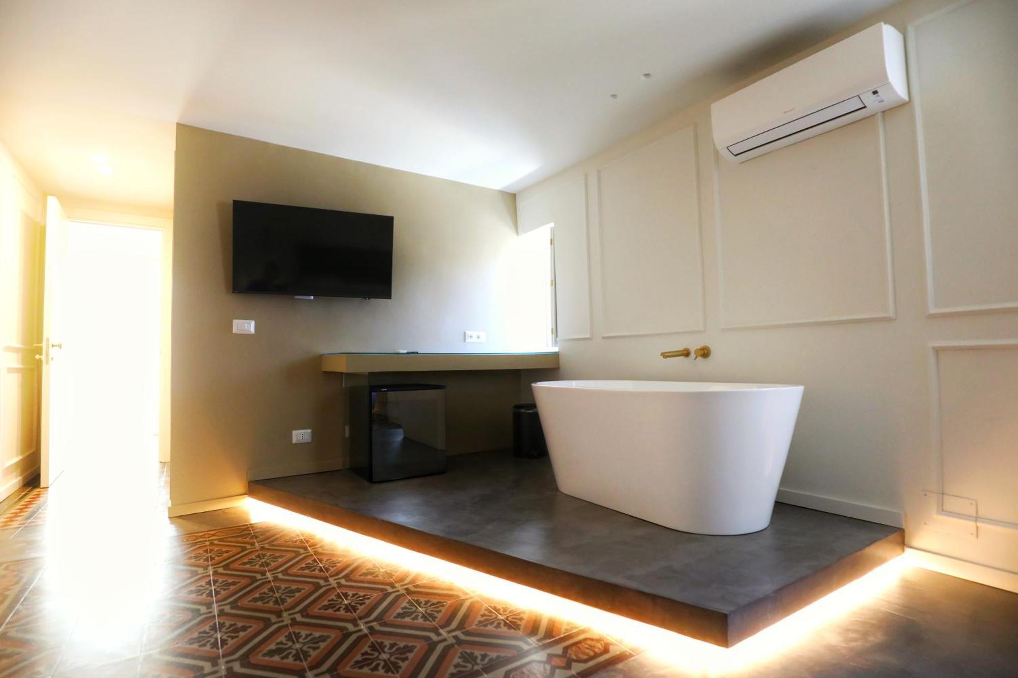 Teatro Suites Rooms คาตาเนีย ภายนอก รูปภาพ